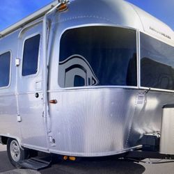 2022 AIRSTREAM BAMBI 16RD