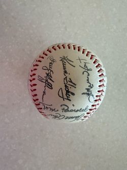 Vintage 1990s Chicago White Sox Team Souvenir Baseball – Facsimile Signatures