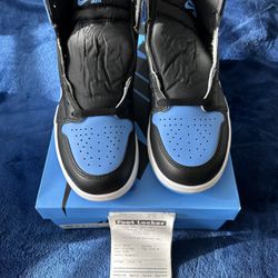 Jordan 1 UNC SIZE 9.5