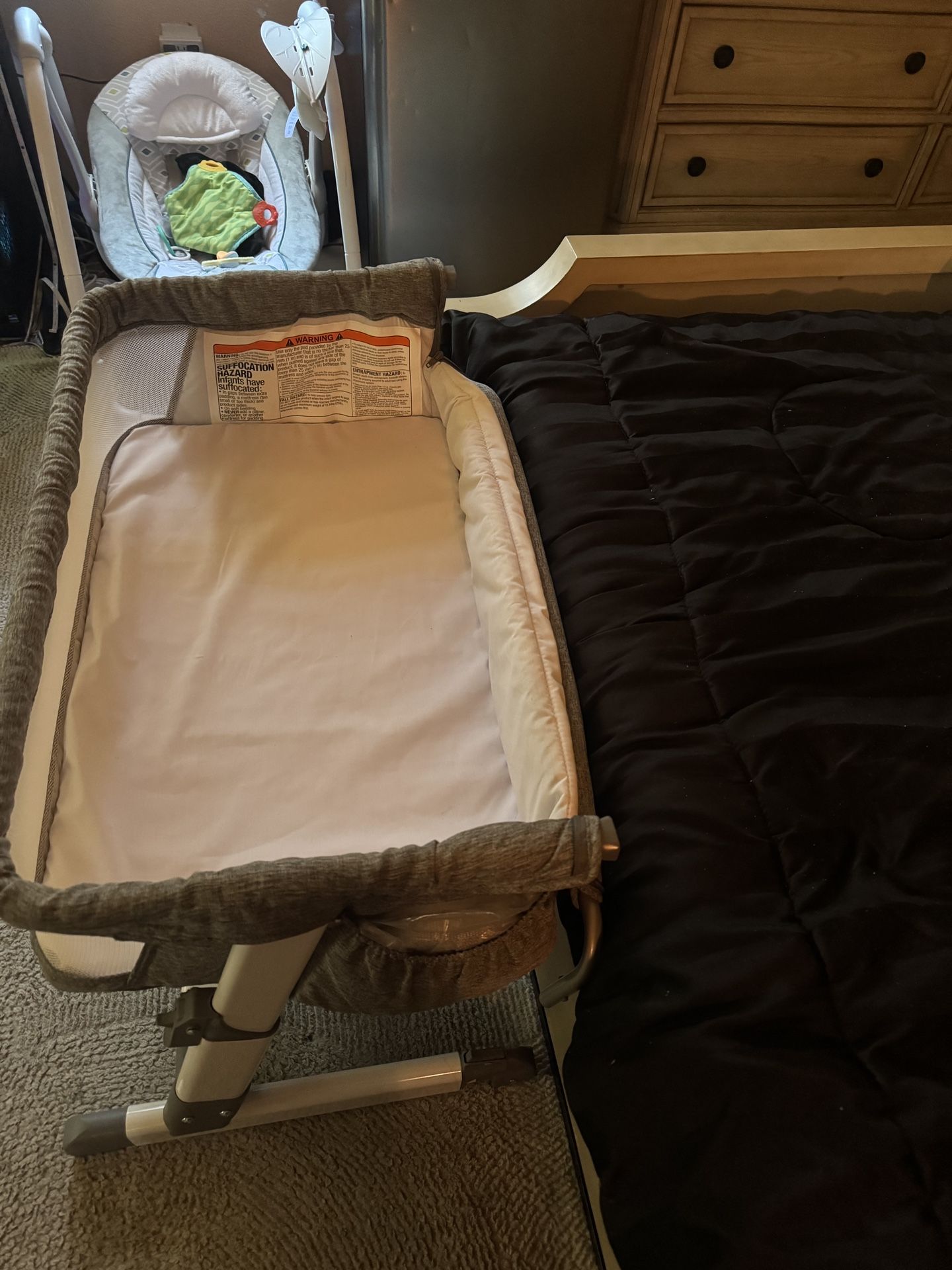 Delta Bedside bassinet