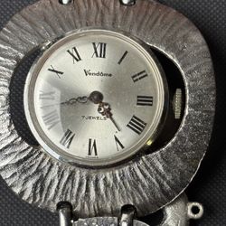 Vintage Vendome 7 Jewels ladies Bracelet windup Mechanical Watch in good working condition 