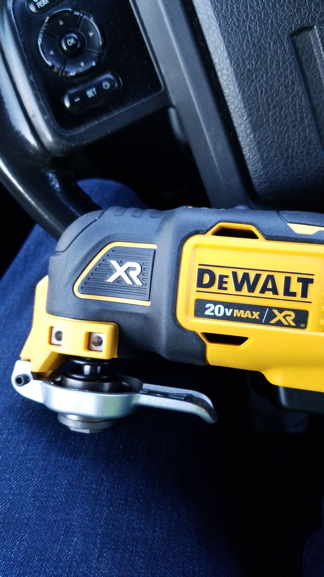 DeWalt multi-tool
