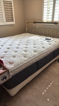 Lifestyle’s California King Long Adjustable Massage Bed