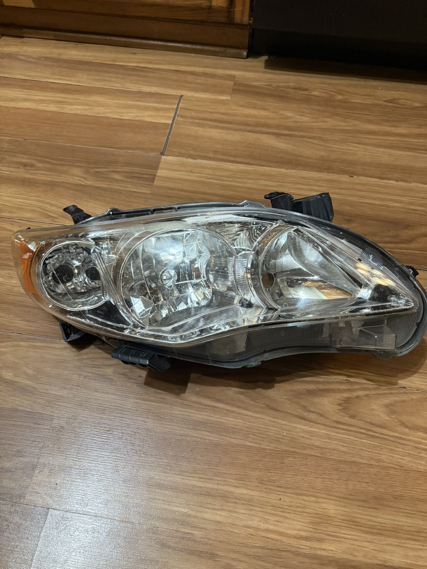 headlight Toyota Corolla 2011-2013