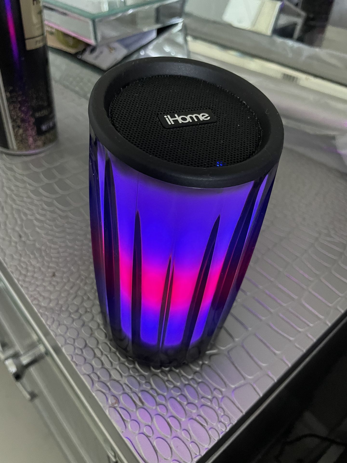 Ihome Play glow