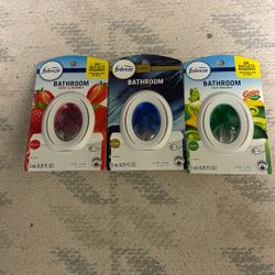 3 Febreze Small Spaces