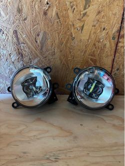 OEM 2016-2023 TOYOTA TACOMA LED FOG LIGHTS