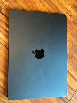 2025 MacBook Air 13” M4 • 16GB RAM • 89% Battery Health