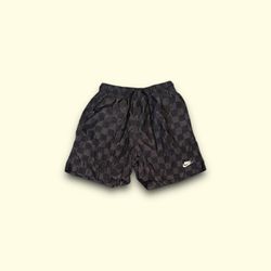 Nike Men's Size Small Club Flow Athletic Shorts Black FN3098-010 