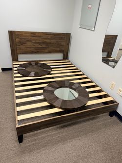 Queen Size Platform Bed