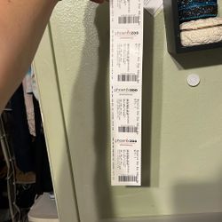 4 phoenix Zoo adult tickets $60.00