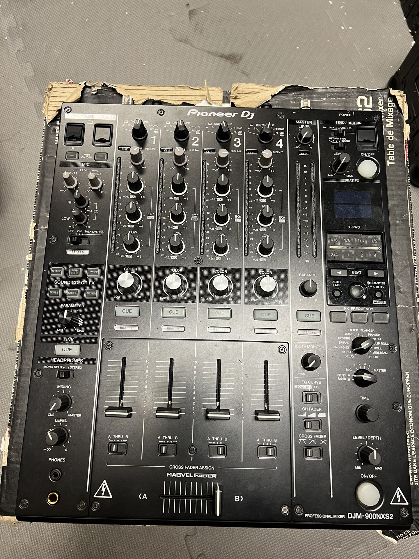 Pioneer DJM 900 Nexus 2 NXS2 Mixer With Deck Saver Clean