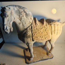 Beautiful Horse Statue 