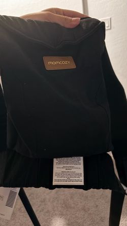 Newborn Momcozy carrier