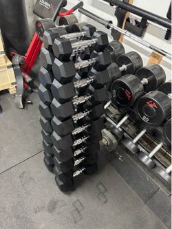 BRAND NEW 5-50 dumbbell set