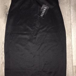 LITTLE BLACK SKIRT!! 