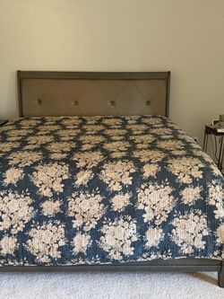 3 piece Kind Bedroom Group