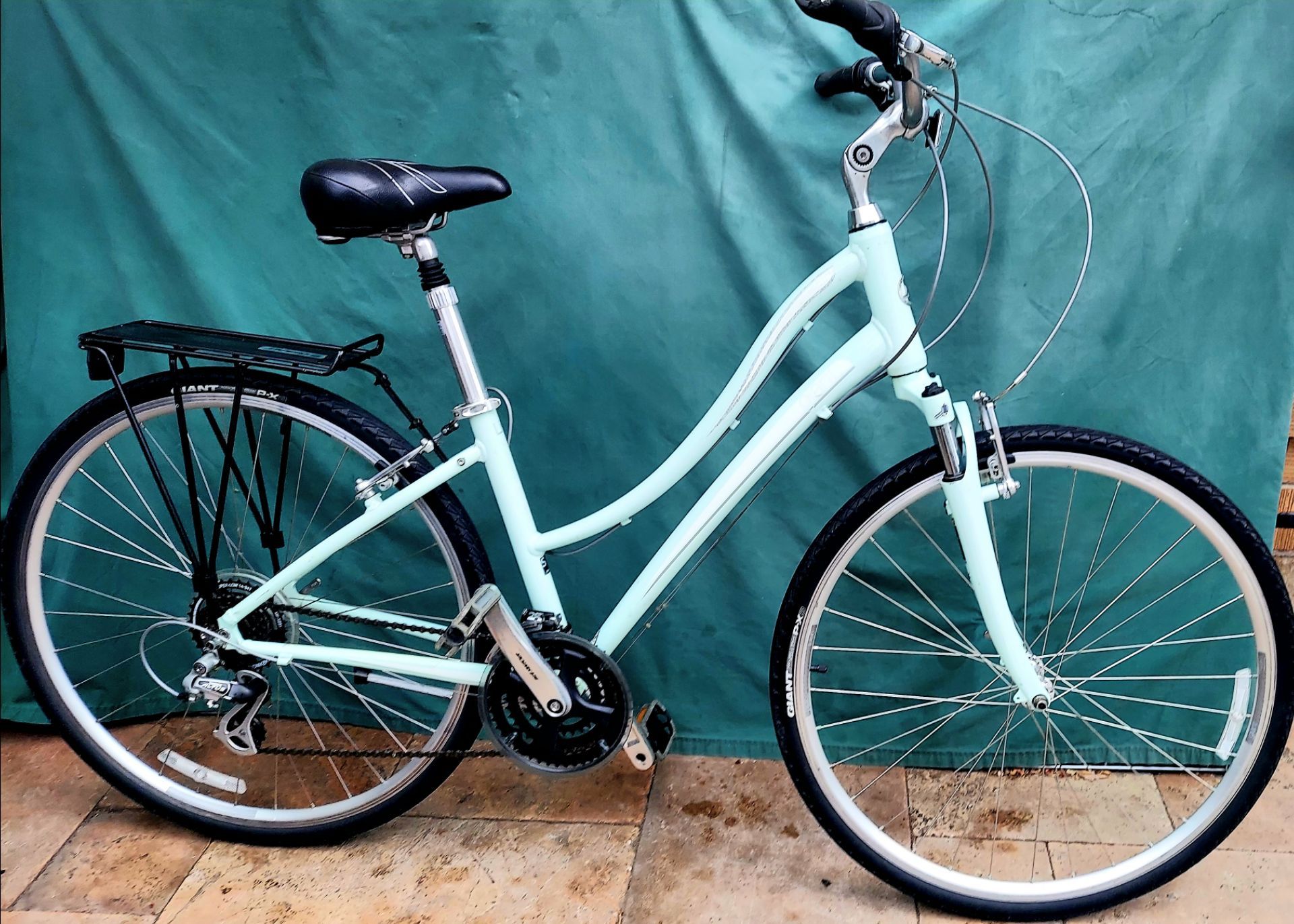 Liv Cypress DX W Comfort Hybrid Bicycle