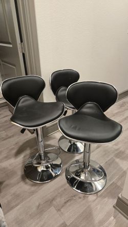 3 Bar stool