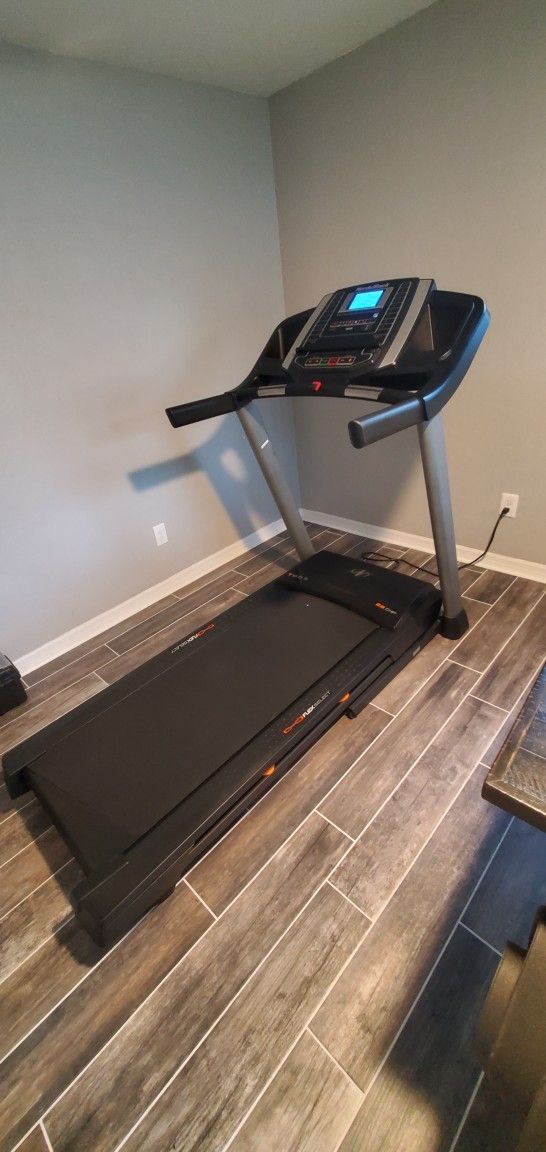 treadmill nordictrack t6. 5s