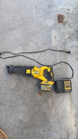 Dewalt sawzall with battery and charger