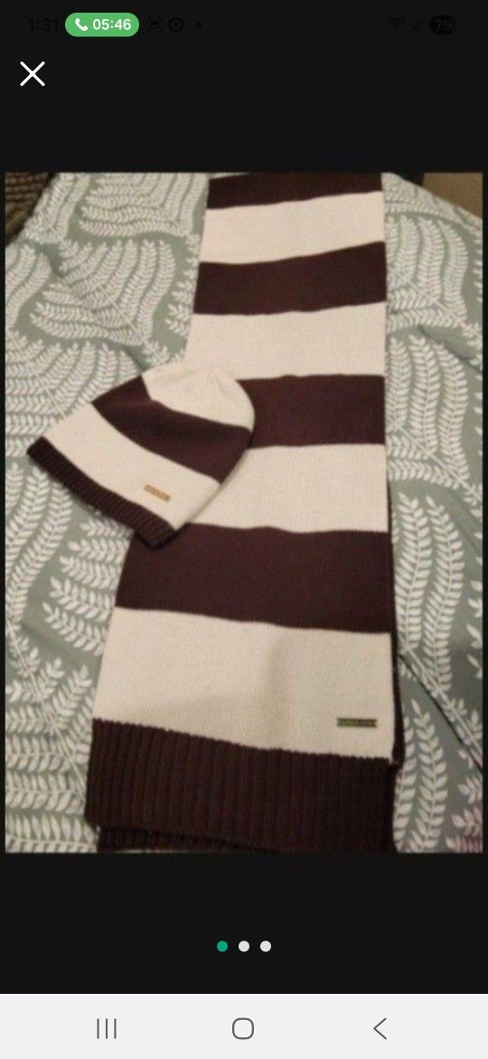 Michael Kors Scarf Beanie Set