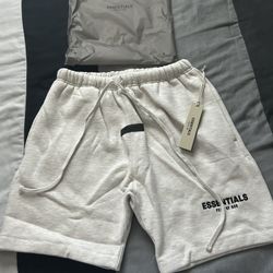 Grey Small Essential 