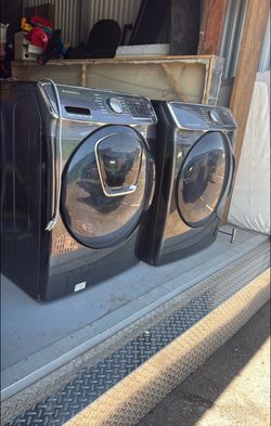 Samsung Front Load Washer and Dryer Set