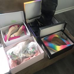 Pretty Feet/Pretty Shoes 