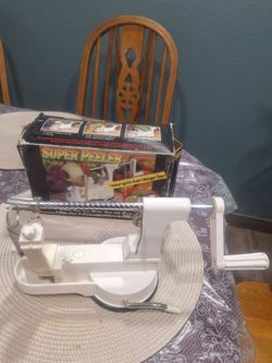 Super Peeler Fruit & Vegetable Peeler