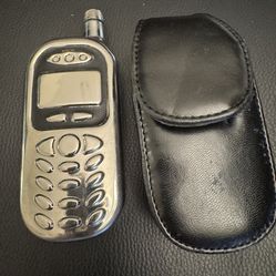 Cell Phone Hip Alcohol Whiskey Fuel Hidden Flask with Case 4 oz Stainless Steel.