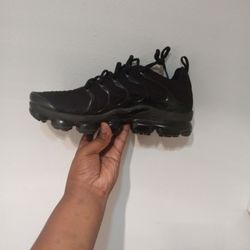 Vapor Max Pros Black
