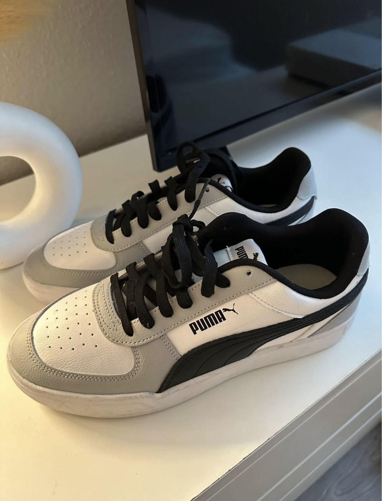 Men’s Shoes 11.5