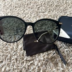 NEW GUCCI SUNGLASSES