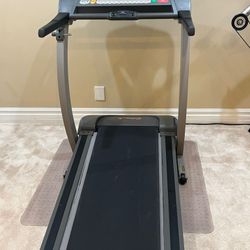 Treadmill  Pick Up From Des plaines 