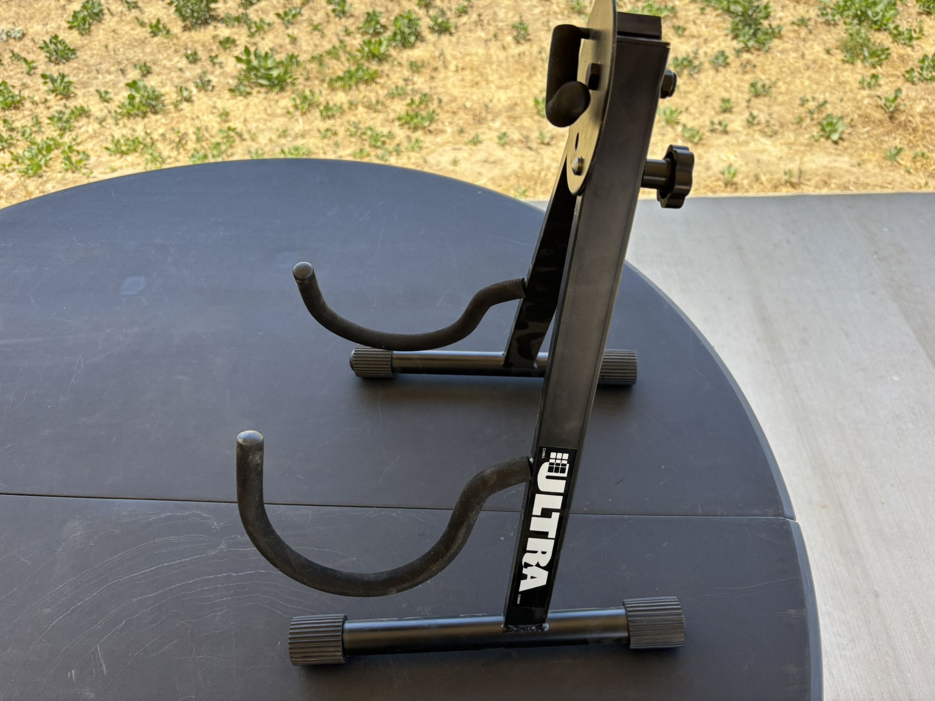 Kaman Ultra Guitar stand, folding