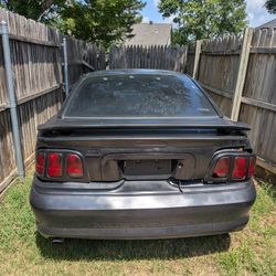 1997 4.6L V8 -5 Speed mustang - Make offer 