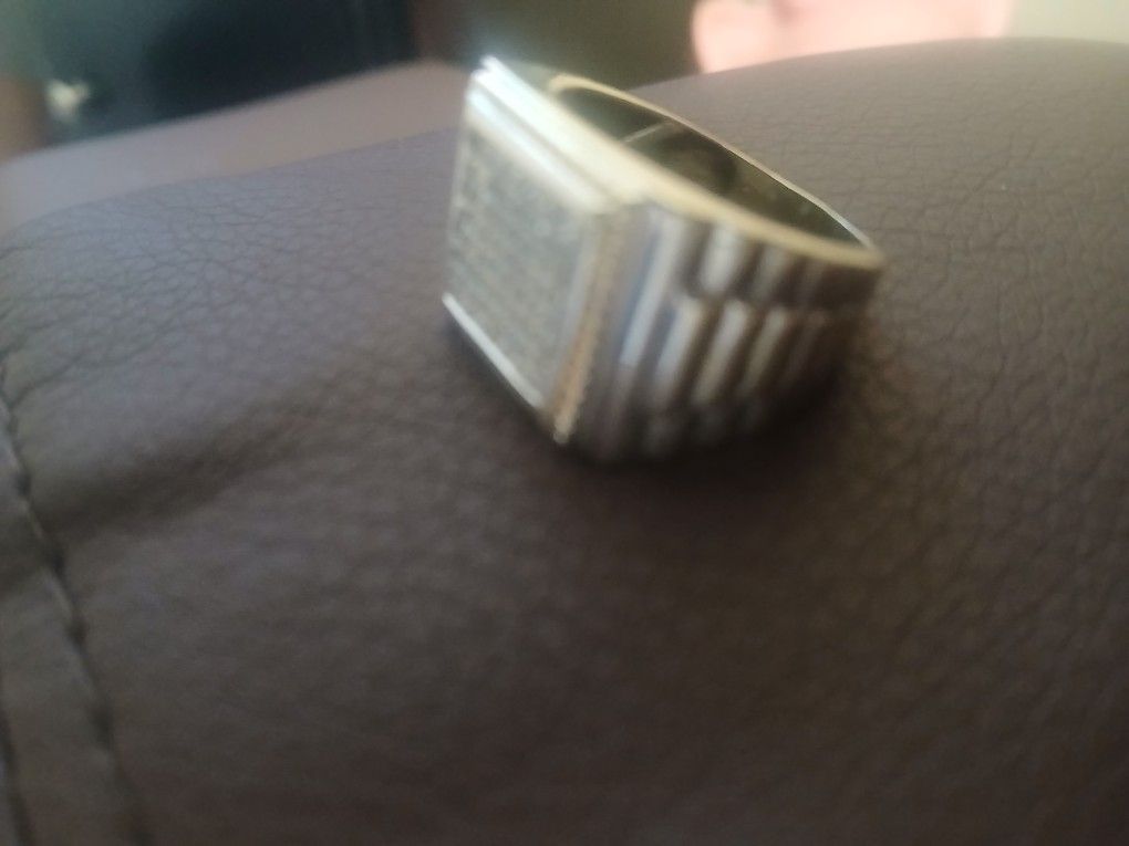 Ring For Men Rial Gold Whet A Small Diamond