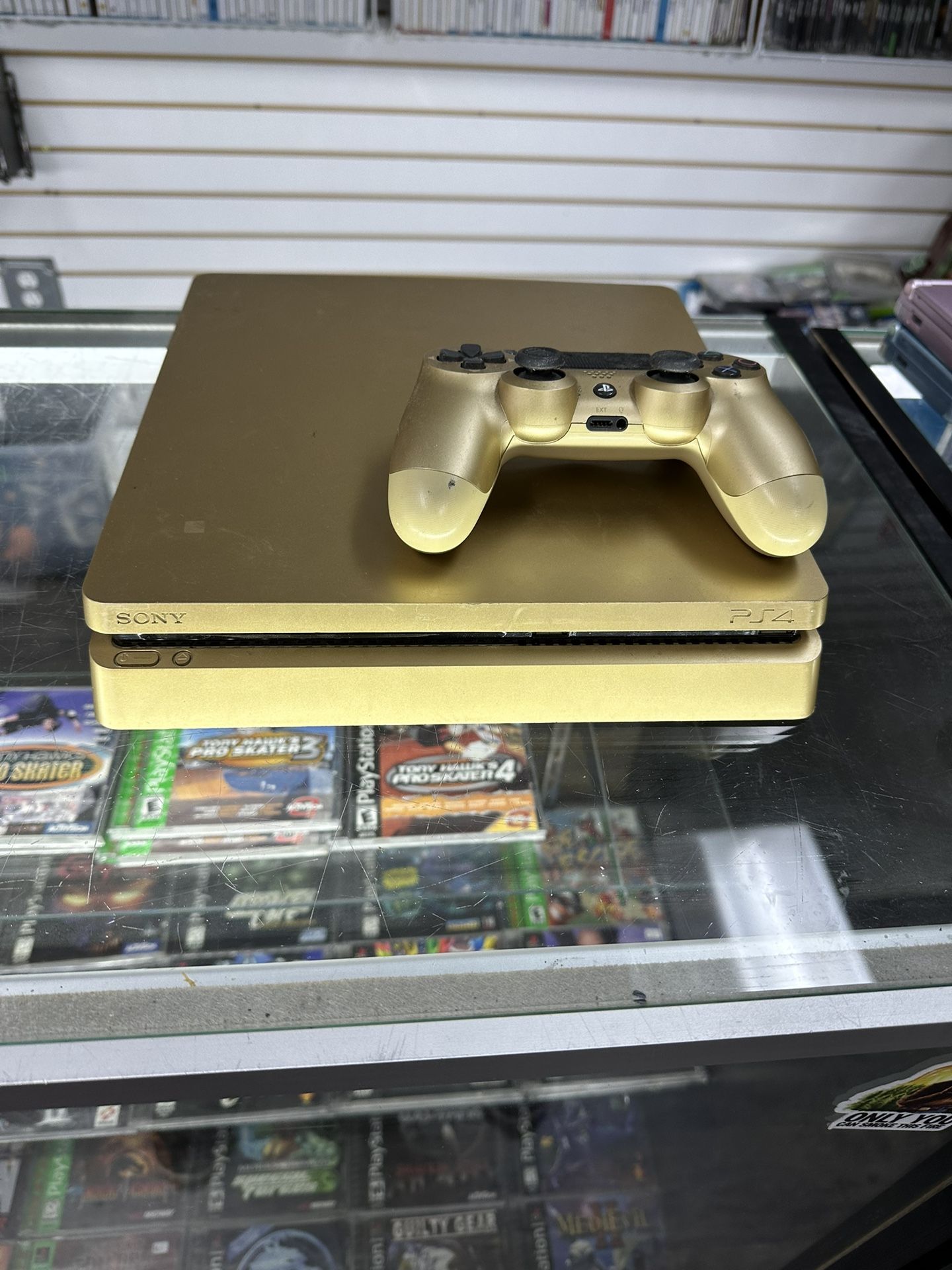 PlayStation 4 Slim $240 Gamehogs 11am 7pm