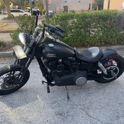 08 Harley Dyna Street Bob 