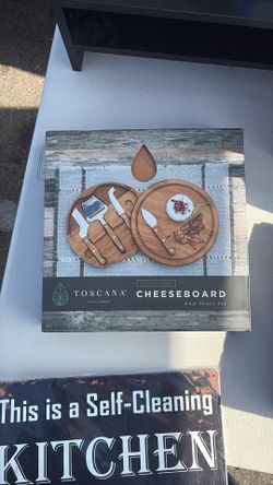 Charcuterie Board And Tool Set
