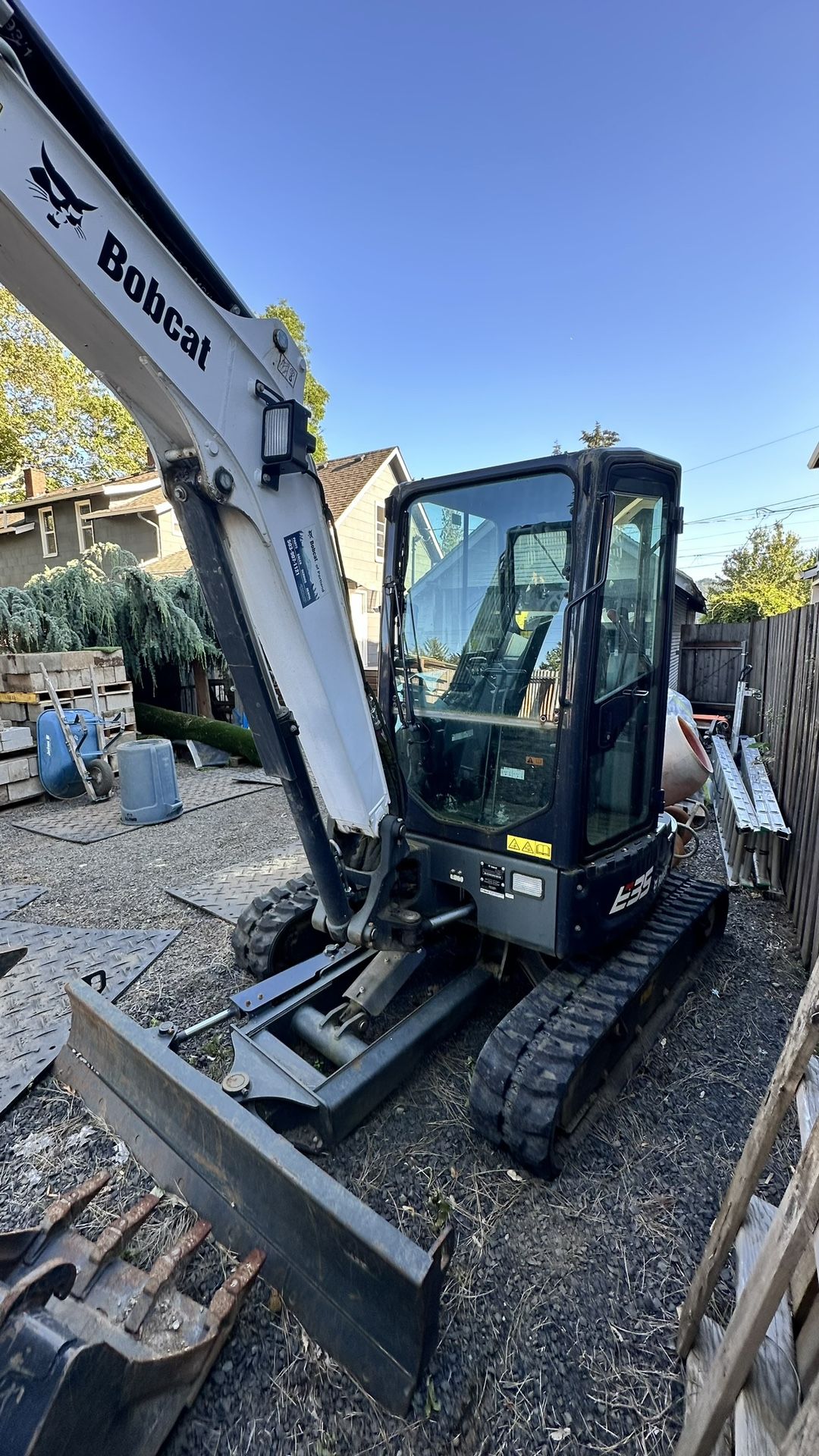 2021 Bobcat E35 R2 Extendable Arm Excavator – Low Hours!
