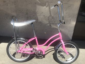 Schwinn Stingray Fair Lady cruiser bike