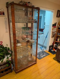 Crystal Vanity display Case