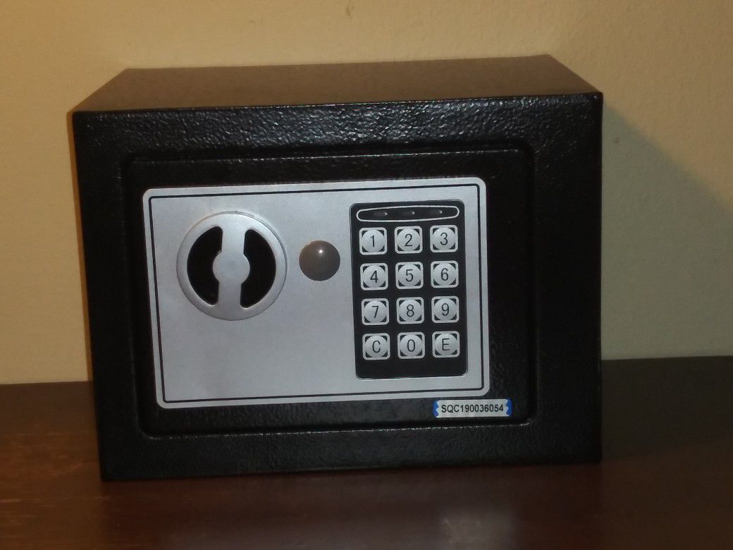 ELECTRONIC DIGITAL SAFE BOX