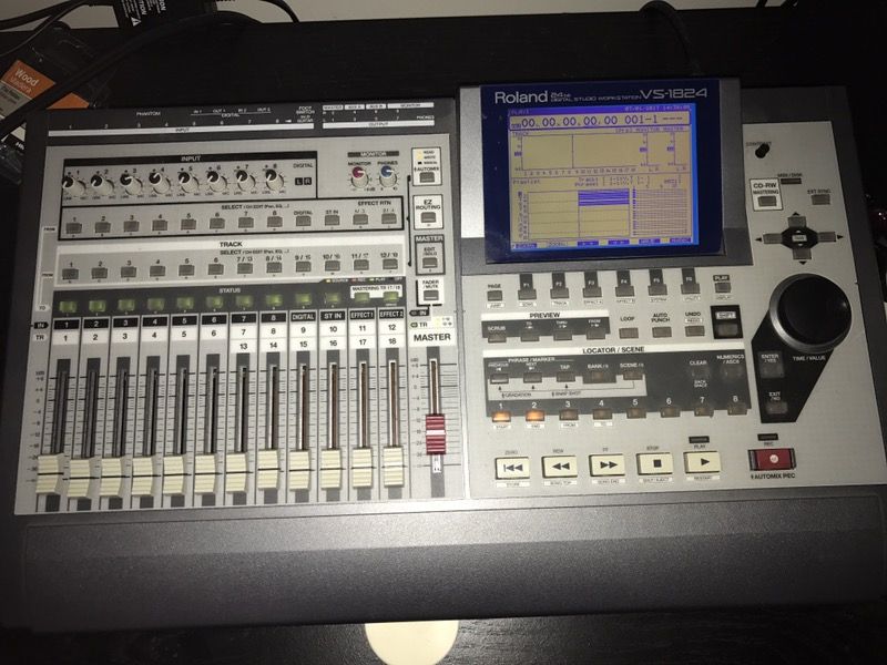 Roland vs-1824 mixer/recording station