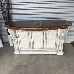 Wooden Bar With Wine Rack