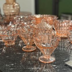 34 Pieces Vintage pink kitchen set