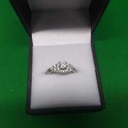 14K Gold Ring Set With 1/2 CT Diamonds