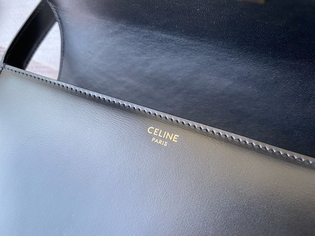 100% authentic CELINE / CELINE O Arc de Triomphe bean curd bag black small square bag handbag shoulder bag crossbody women's bag
